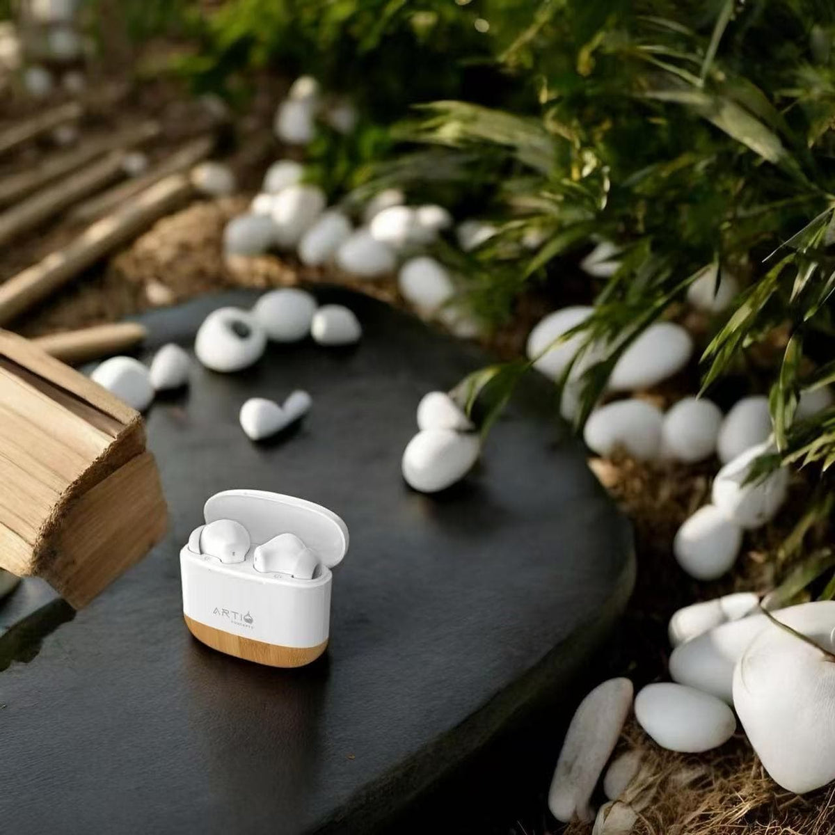 Bamboo Synq- Eggshell Shock Earbuds